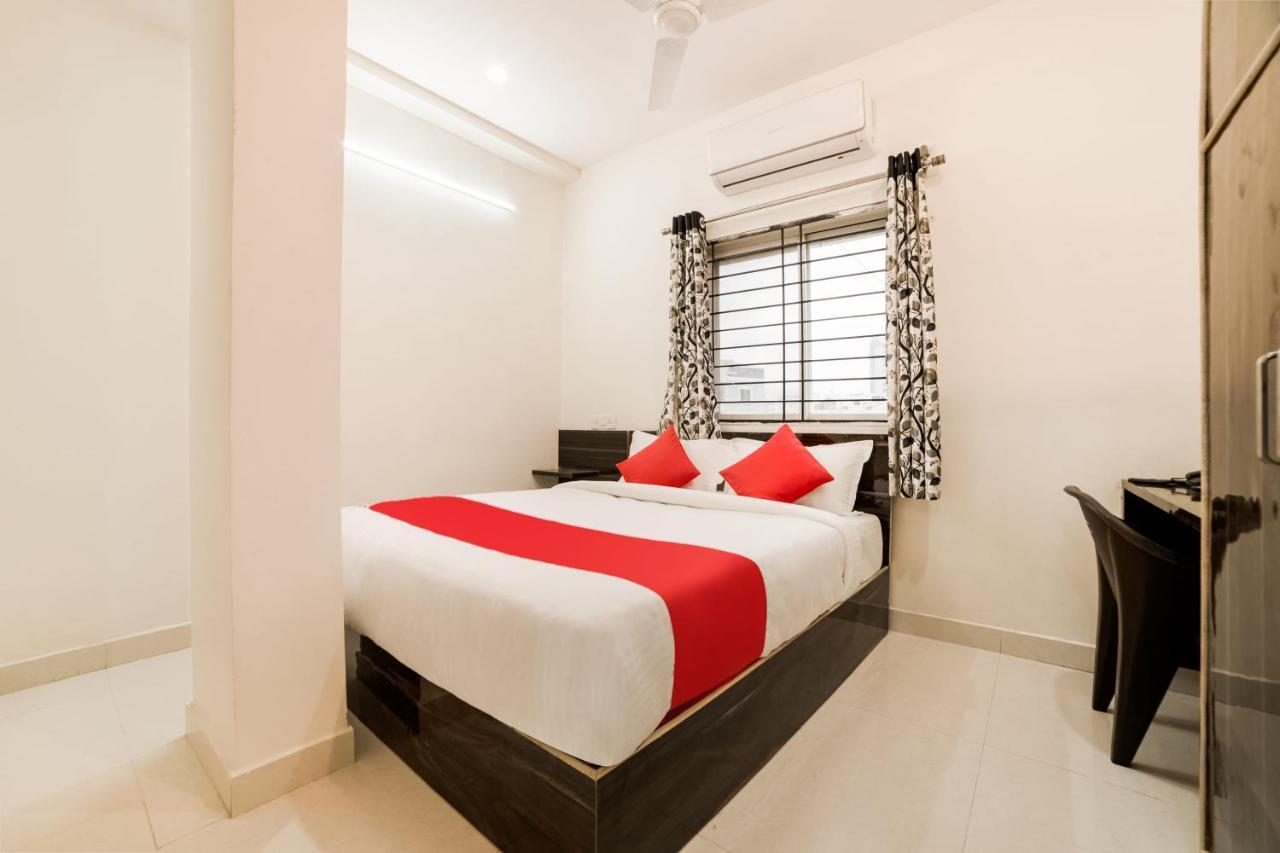 Oyo 40726 Classic Guest House 西隆 外观 照片