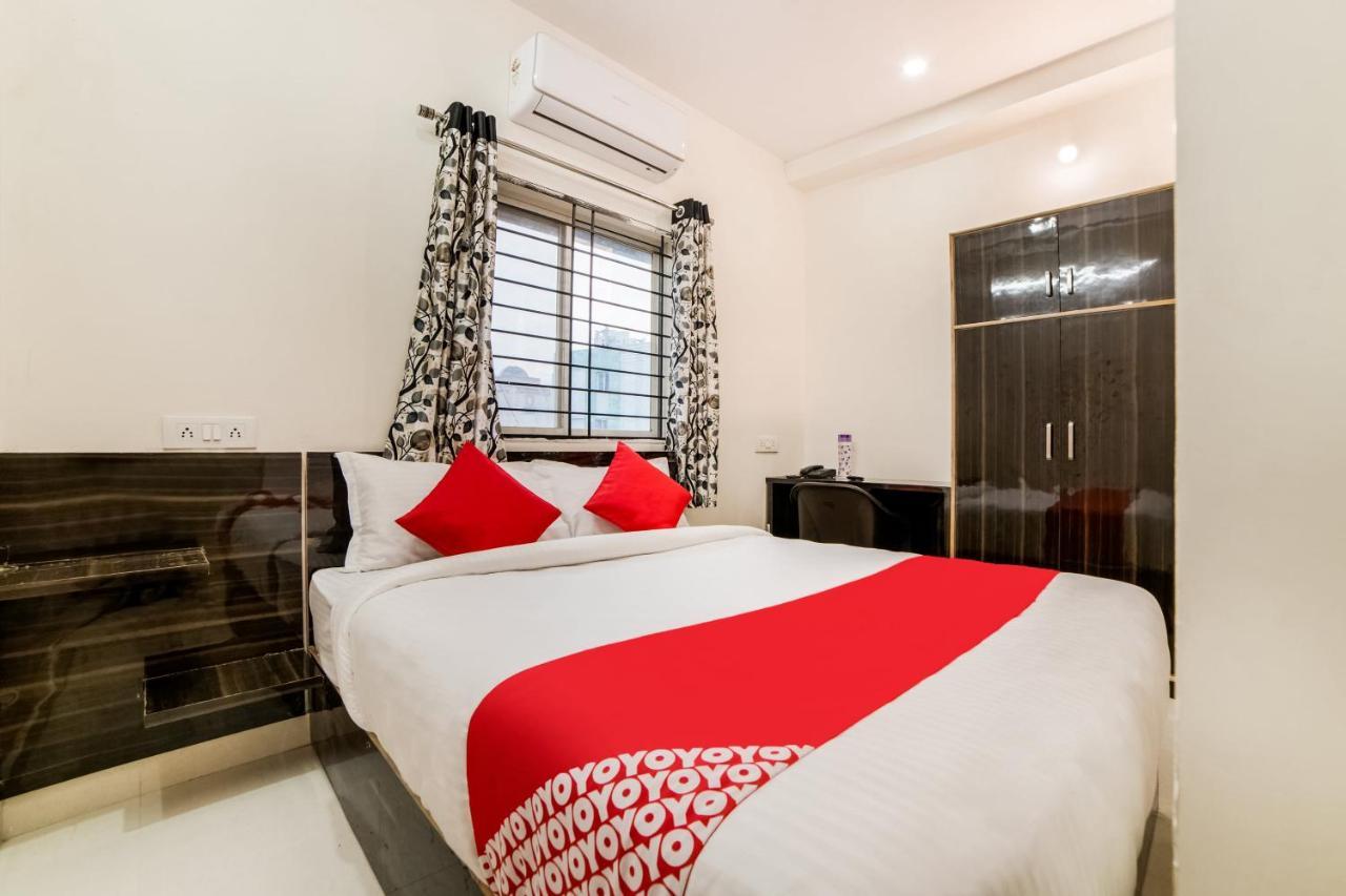 Oyo 40726 Classic Guest House 西隆 外观 照片