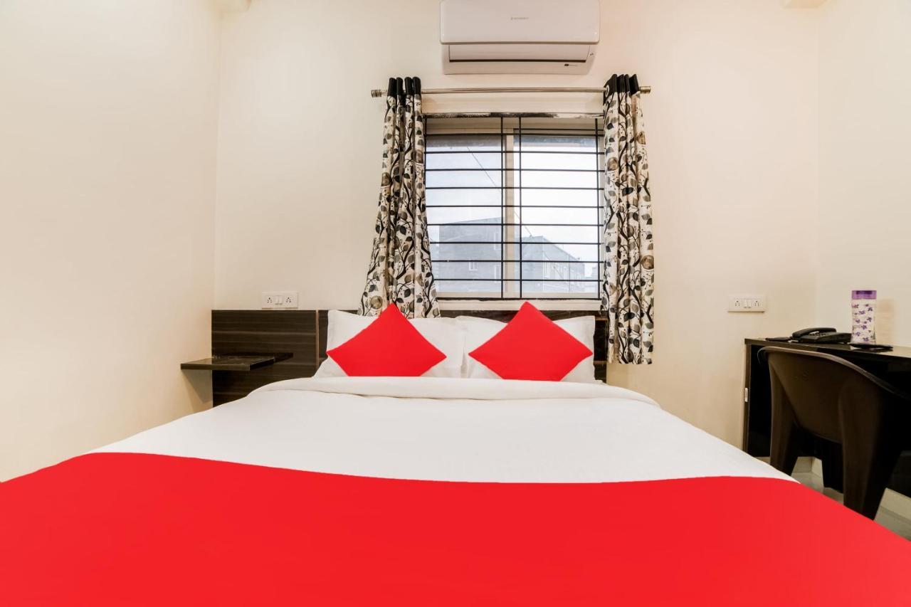 Oyo 40726 Classic Guest House 西隆 外观 照片