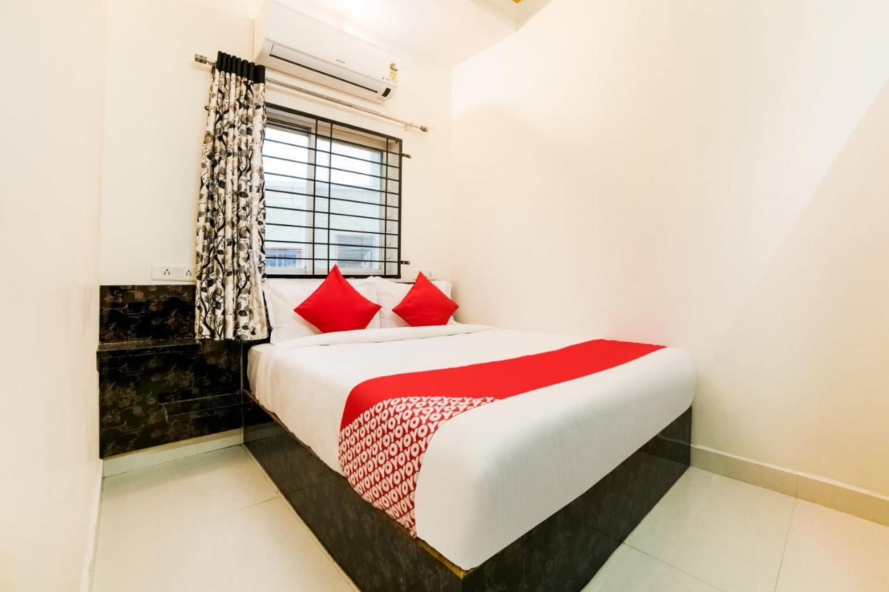 Oyo 40726 Classic Guest House 西隆 外观 照片